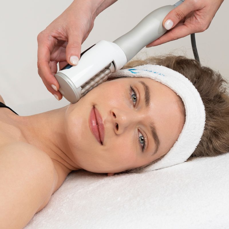 Official Endosphères facial-treatment photograph